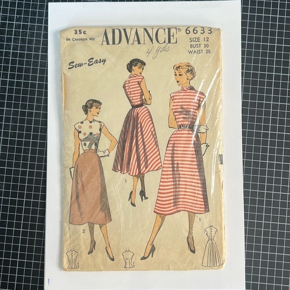 Advance Sewing Pattern 6633 Misses size 12, bust 30”, waist 25”. Sew-Easy.